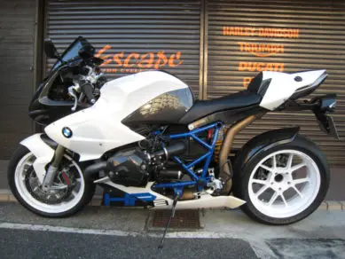 HP2 スポーツ | Escape Bike