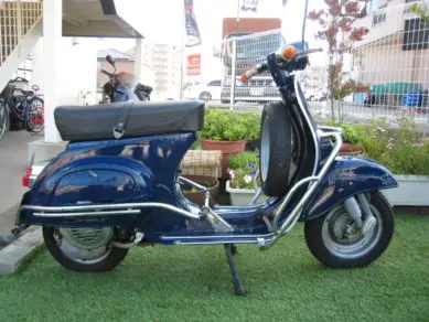 VESPA 100 ビンテージ | Escape Bike