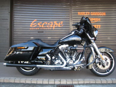 HARLEY-DAVIDSON FLHXS ストグラスペシャル