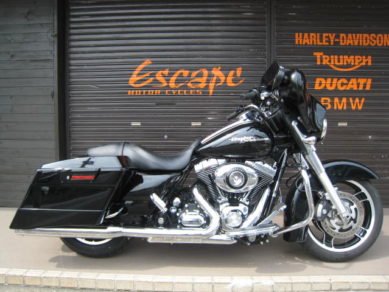 HARLEY-DAVIDSON FLHX 2010y