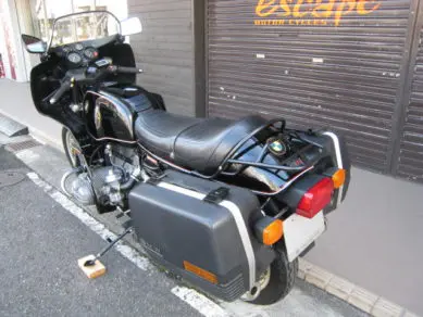 R100RS ツインサス | Escape Bike