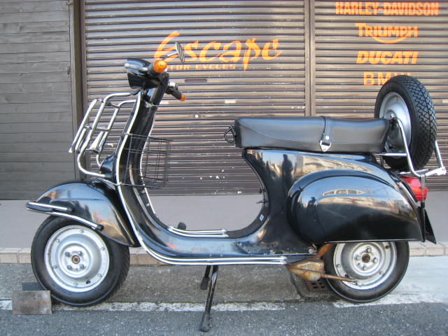 VESPA 50S | Escape Bike