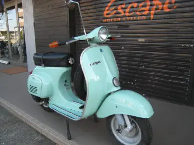 VESPA 50S | Escape Bike