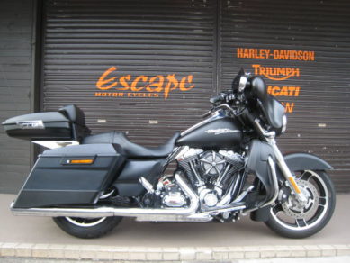 HARLEY-DAVIDSON FLHX ブラックデニムカスタム