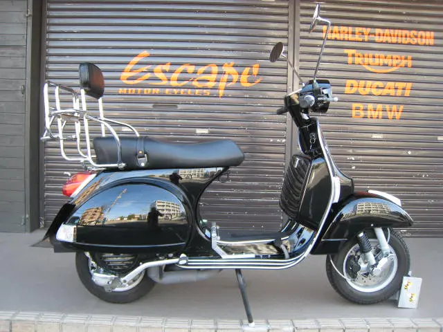 VESPA PX150ユーロ3 ブラック | Escape Bike