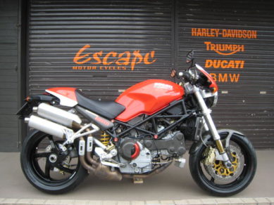 DUCATI Monster S4R 赤