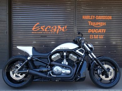 HARLEY-DAVIDSON VRSCD ナイトロッドカスタム