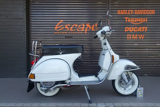 初爆ok ベスパ ビンテージ VESPA Vespa vespa P200E 現状 レストアベース 部品取り Yahoo!オークション - ベスパ P200E 書無し鍵付き レストアベース 部品