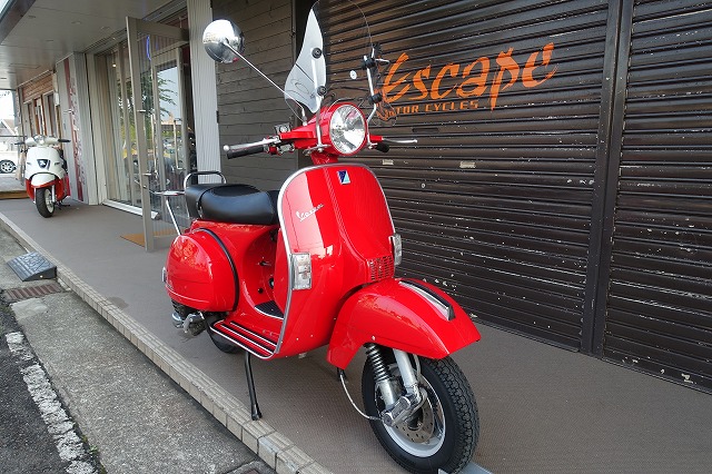 VESPA PX125 ユーロ3 赤 Rキャリア付き | Escape Bike