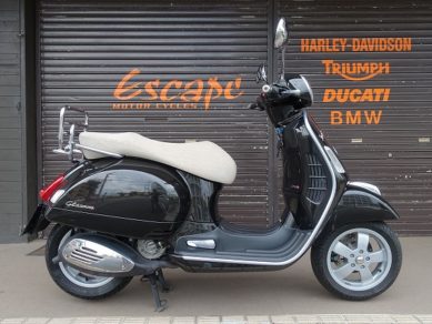 VESPA GTS250ie ブラック