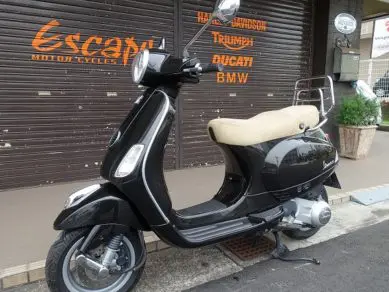 VESPA LX150ie ブラック | Escape Bike