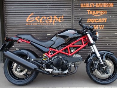 DUCATI モンスター400ie 黒・赤フレーム