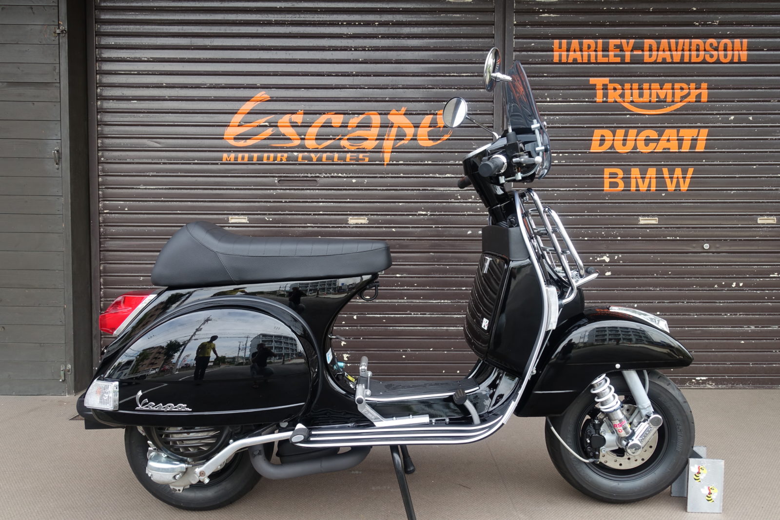 VESPA PX150ユーロ3 ブラック | Escape Bike