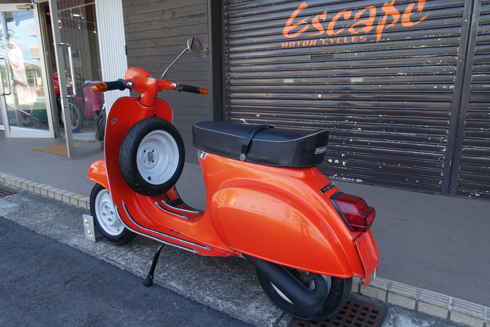 VESPA 50Sビンテージ VESPA100 エンジン | Escape Bike