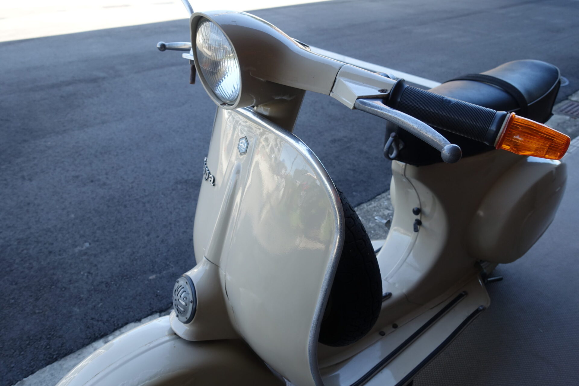 ベスパ50s  ヴィンテージ　ボアアップ85cc VESPA 50S 85ccボアアップ | Escape Bike