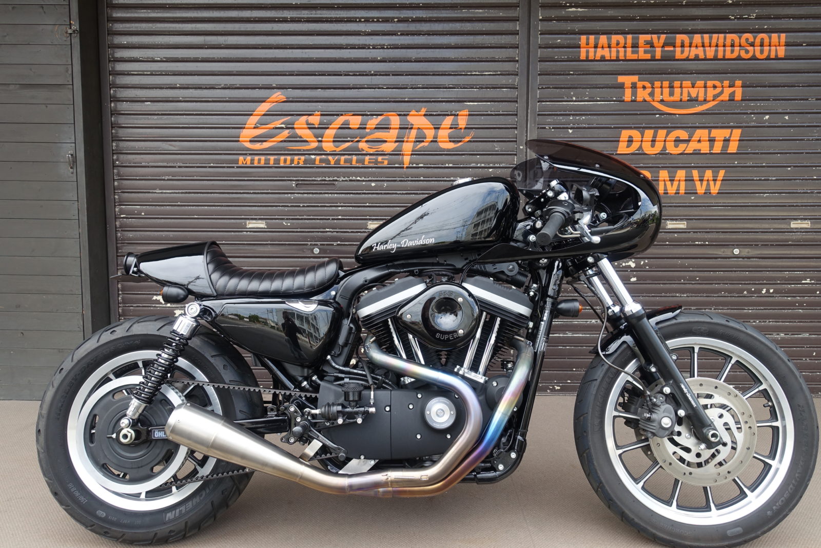 HARLEY-DAVIDSON XL883R カフェカスタム