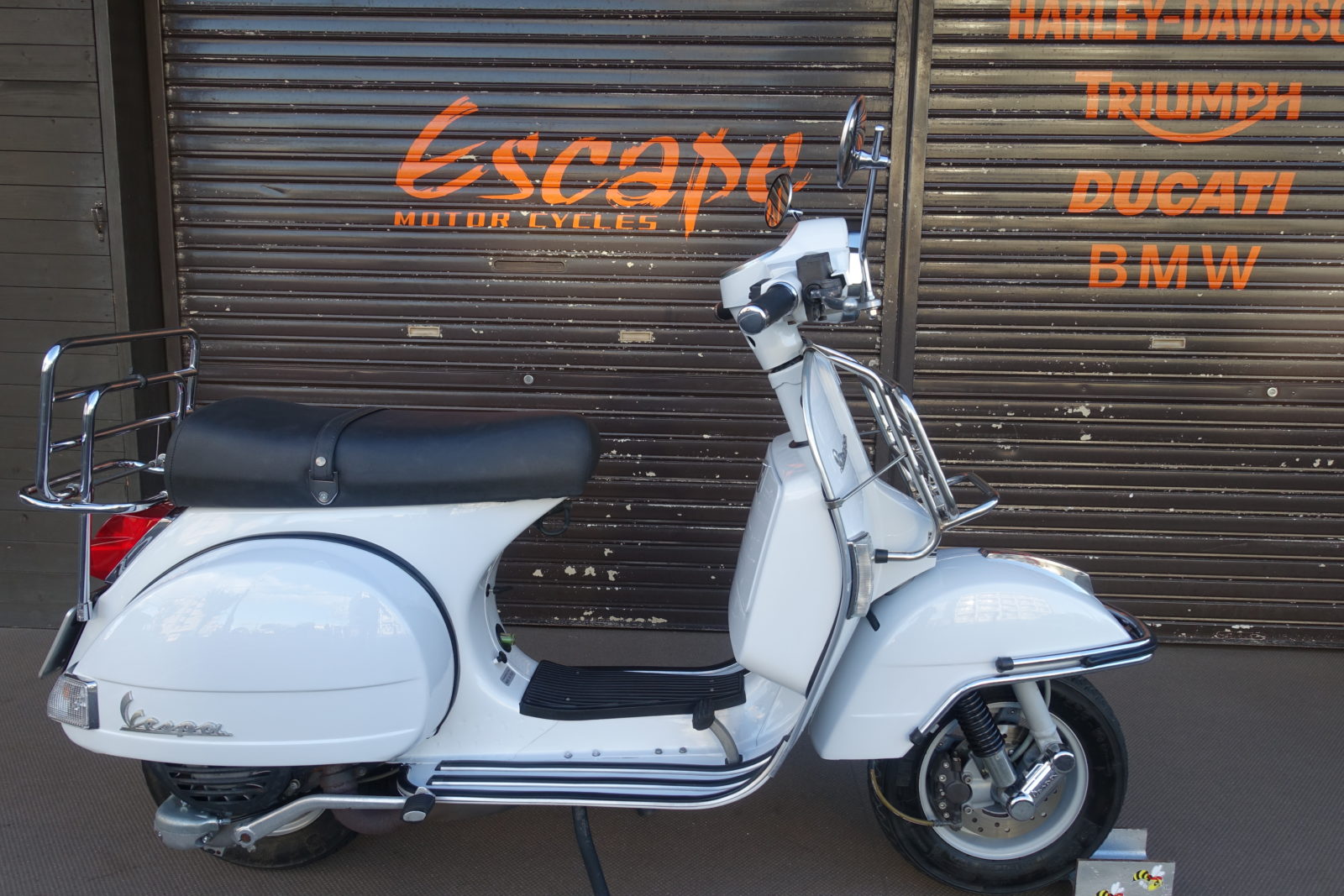 VESPA PX200FL2 キャリア付き