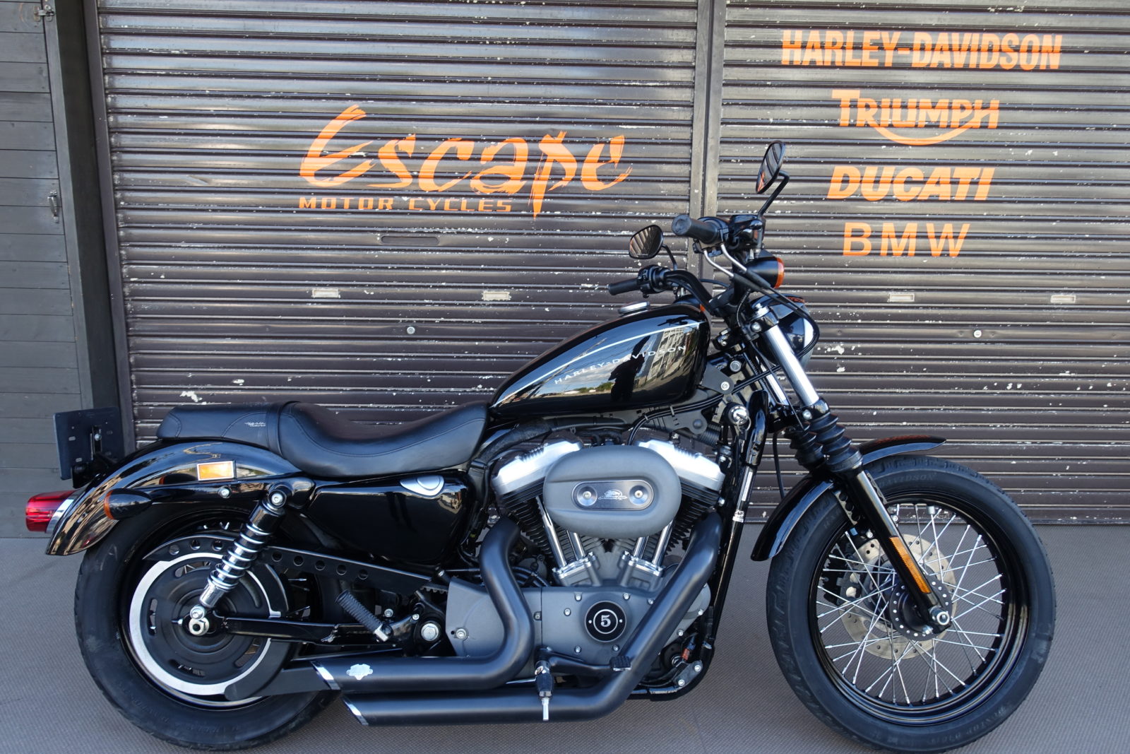 HARLEY-DAVIDSON XL1200N ナイトスター バンス＆ハインズマフラーカスタム