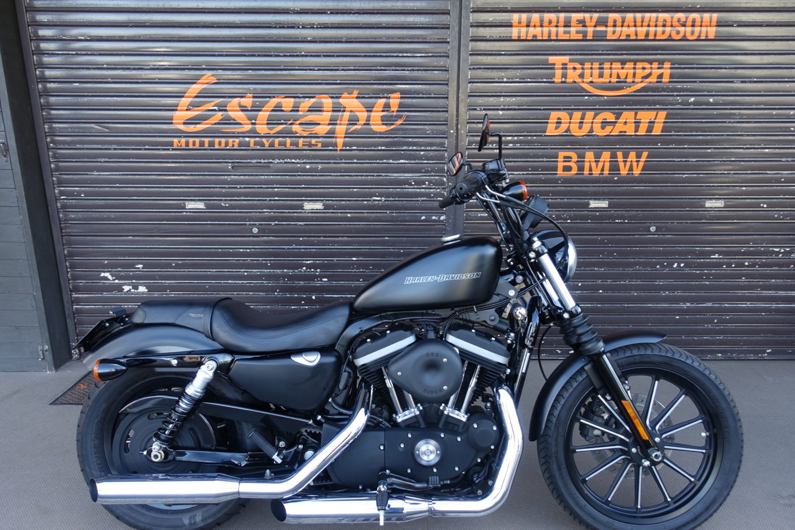 HARLEY-DAVIDSON XL883N タンデム仕様