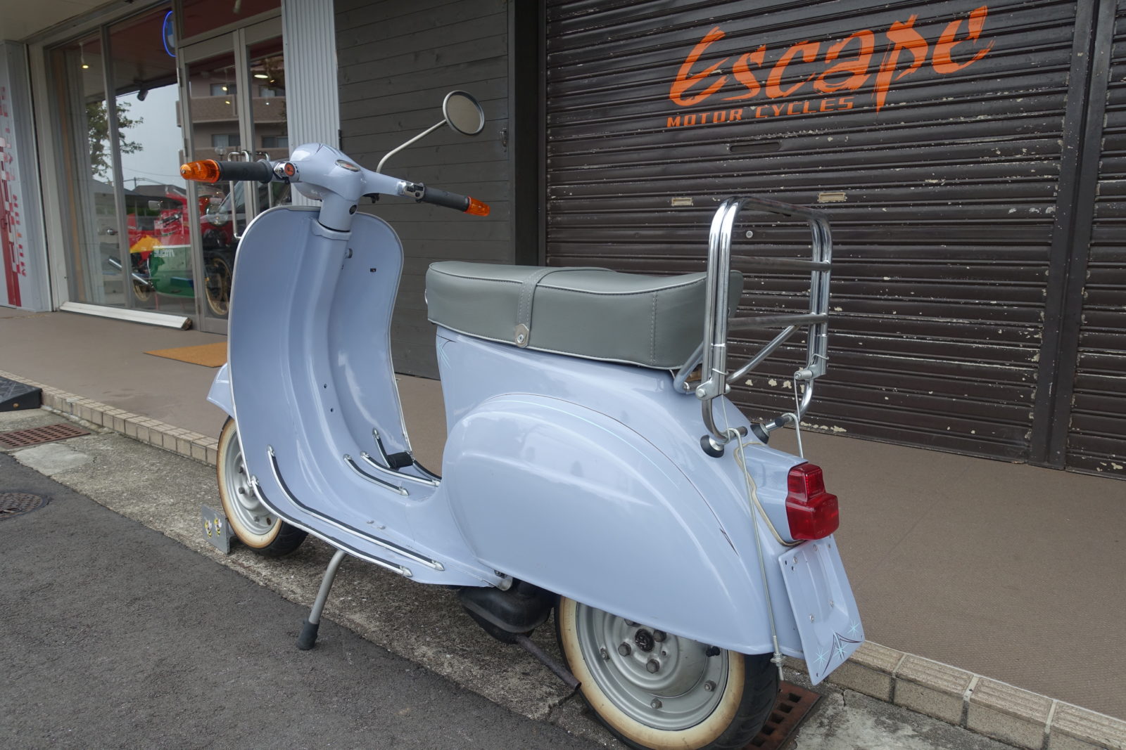 VESPA 50S クラシックブルー | Escape Bike