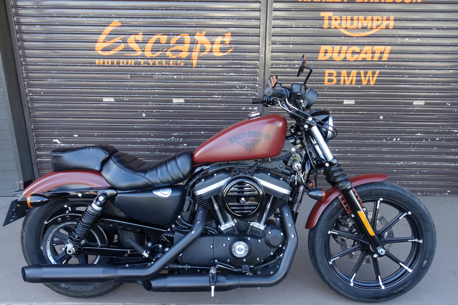 HARLEY-DAVIDSON XL883N レッドアイアンデニム