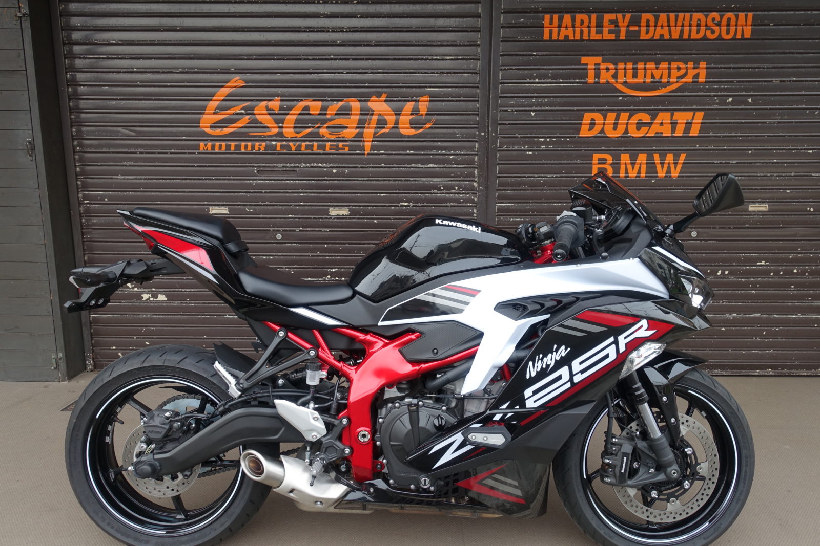 KAWASAKI ZX-25R SE ETC付