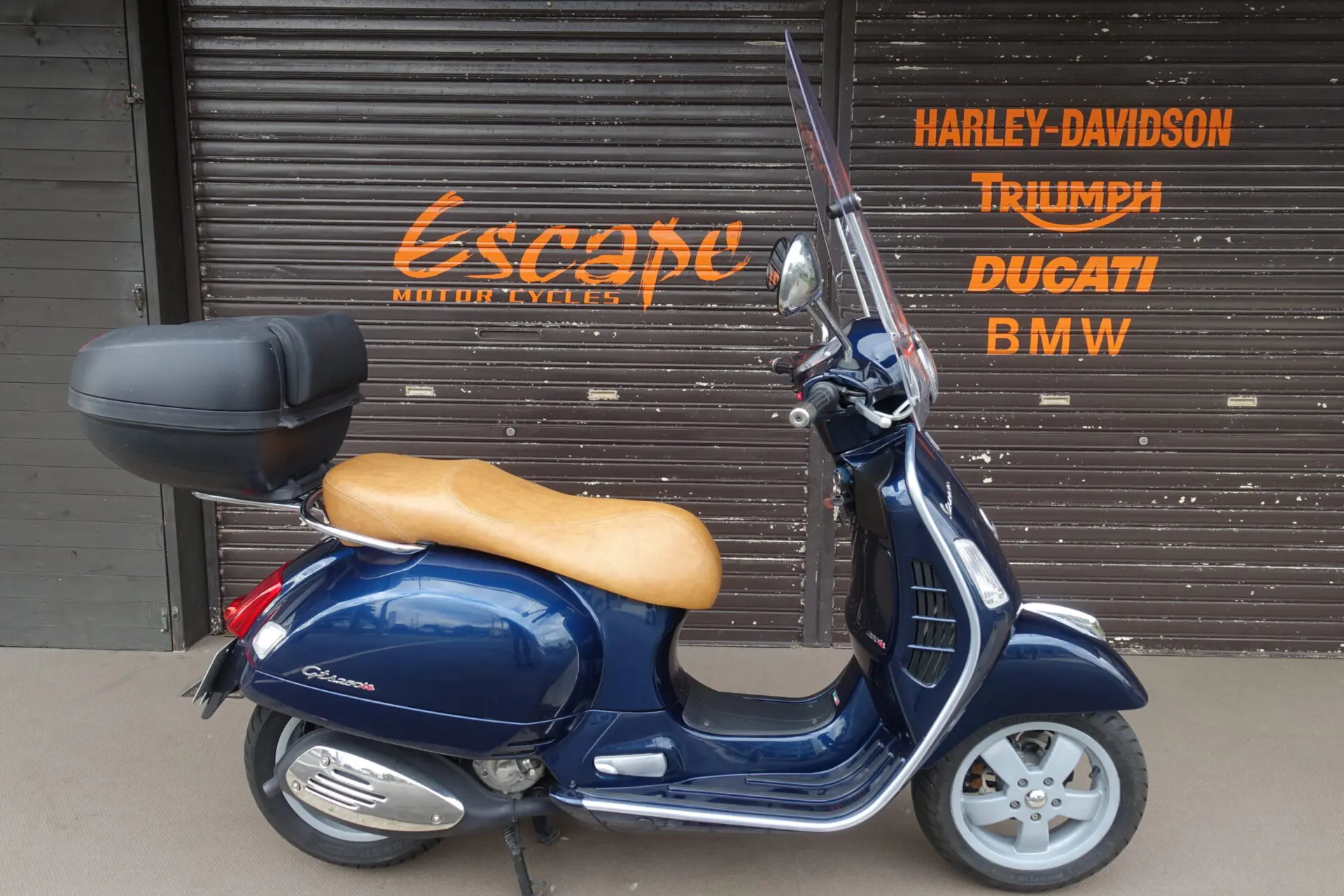 ベスパ　GTS250IE    VESPA  ETC付き ベスパGTS250ieからベスパGTS150classicへ乗り換え - はちまるブログ