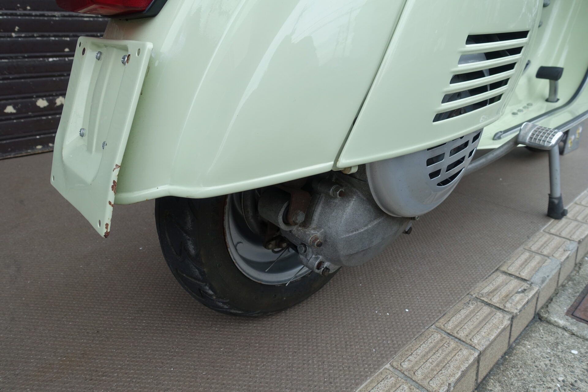 ベスパ　Vespa　50s 解体済み　レストアベース　現地引き取り希望 VESPA 50S レストア済み | Escape Bike