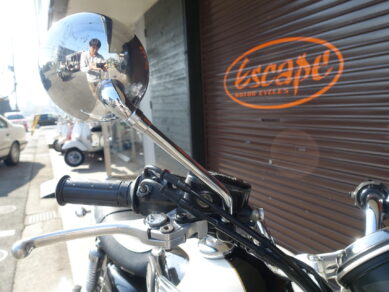TRIUMPH ボンネビルT100 大和ステンレスキャプトンマフラー | Escape Bike