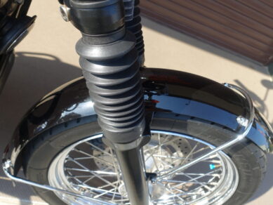 TRIUMPH ボンネビルT100 大和ステンレスキャプトンマフラー | Escape Bike