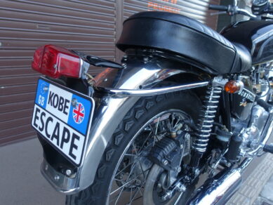 TRIUMPH T140ボンネビル | Escape Bike