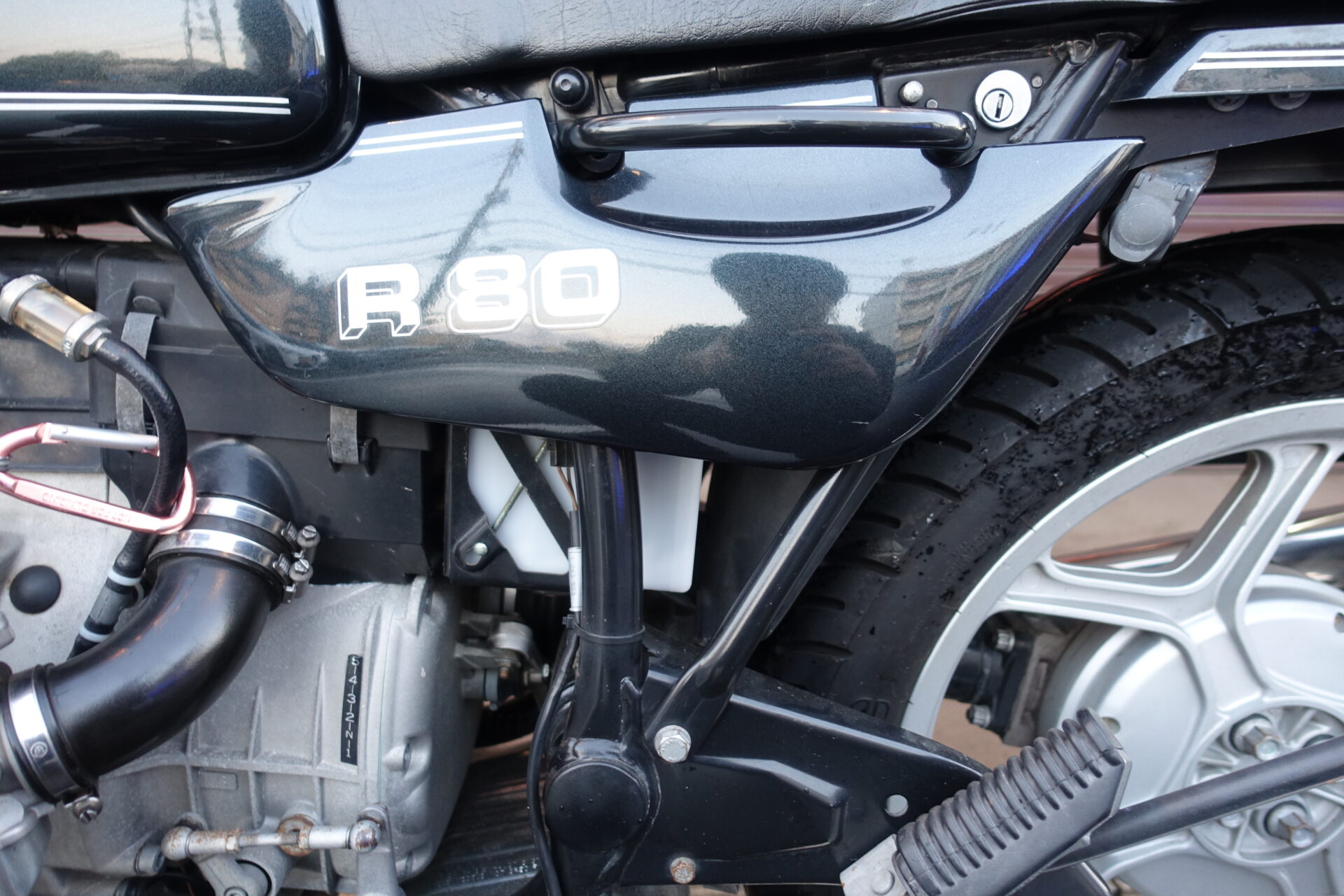 BMW R80 リトモセレーノスリップオンマフラー | Escape Bike