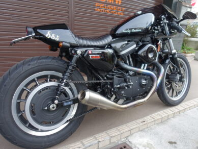 XL883R カフェレーサーカスタム | Escape Bike
