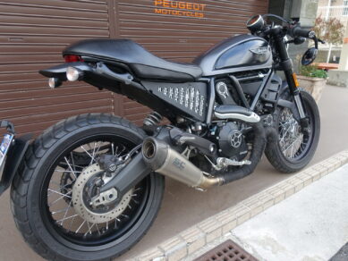 DUCATI スクランブラークラシック カフェレーサーカスタム SC