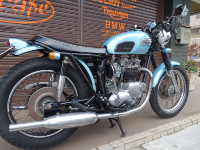 TRIUMPH T140ボンネビル ウェストコーストカスタム | Escape Bike