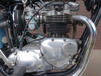 TRIUMPH T140ボンネビル ウェストコーストカスタム | Escape Bike