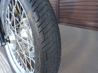 TRIUMPH ボンネビルT100 大和ステンレストライアンフタイプマフラー
