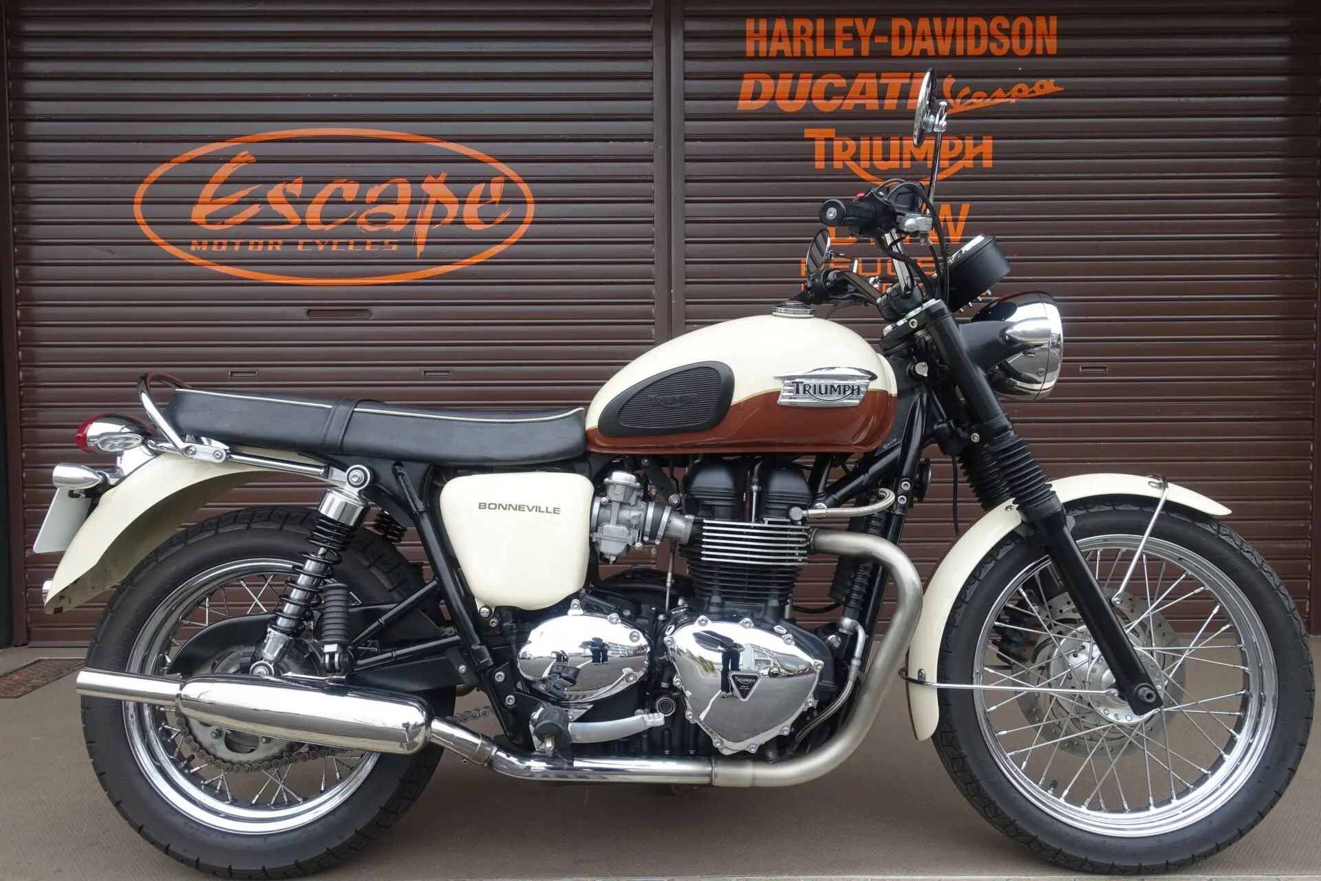 トライアンフ T120 T140 サイレンサー TOGA ビンテージ 英国製