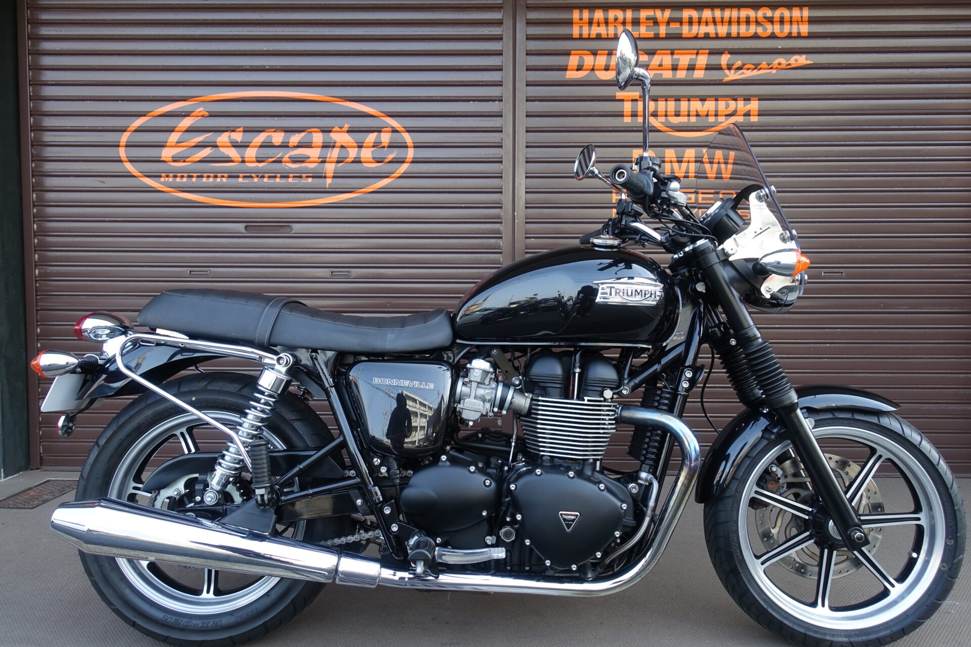 TRIUMPH ボンネビル 空冷最終モデル デタッチャブル式フロント