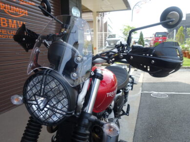 TRIUMPH ストリートスクランブラー スクリーン ストーンガード ハンド