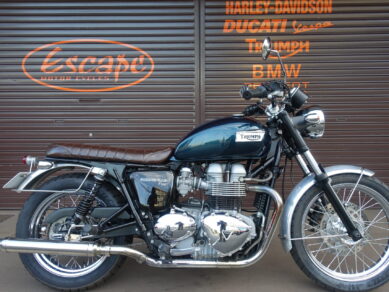 TRIUMPH ボンネビルT100 ESCAPEビンテージカスタム