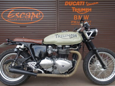 TRIUMPH スラクストン 空冷キャブ車 ESCAPEカスタム