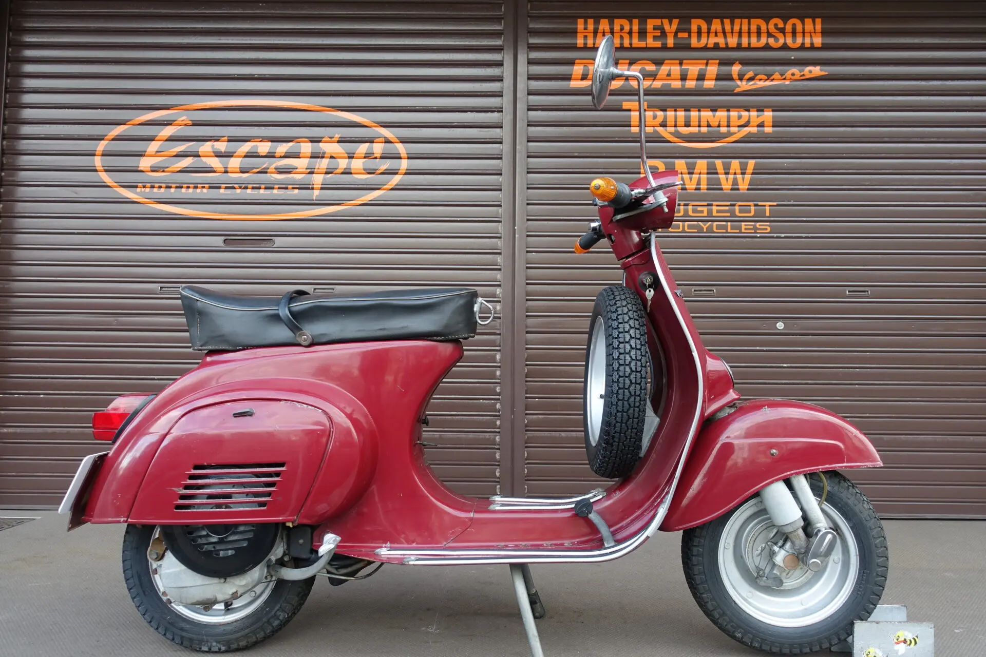 VESPA 50S 再生産前モデル 実走行136km | Escape Bike