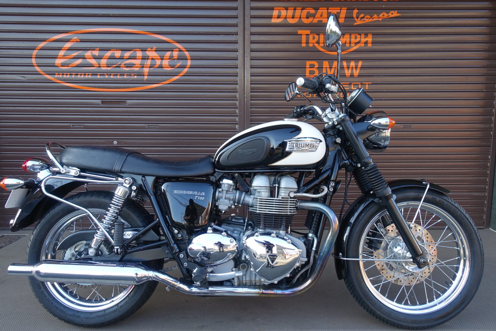 TRIUMPH | Escape Bike
