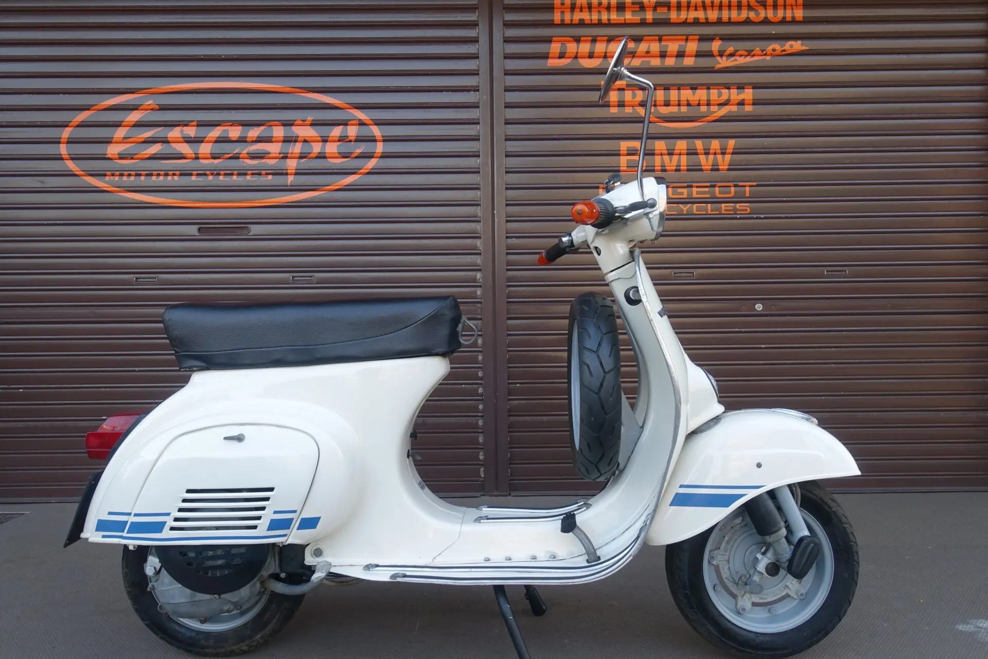 VESPA 125ET3 | Escape Bike