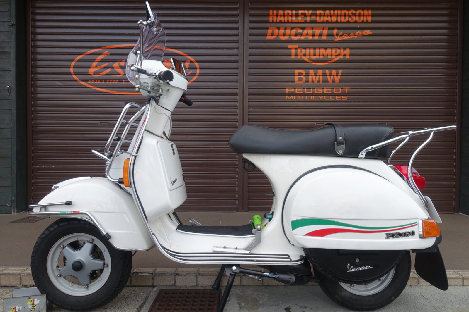 VESPA PX150 Euro3 イタリア統一150周年記念モデル BGMサイレンサー VESPA PX150 Euro3 イタリア統一150周年記念モデル BGMサイレンサー