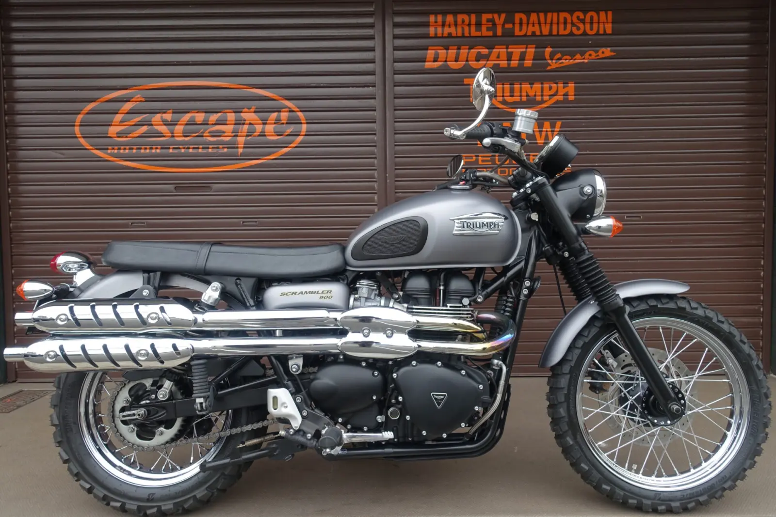 TRIUMPH スクランブラー 空冷エンジン 純正加工マフラー AELLA