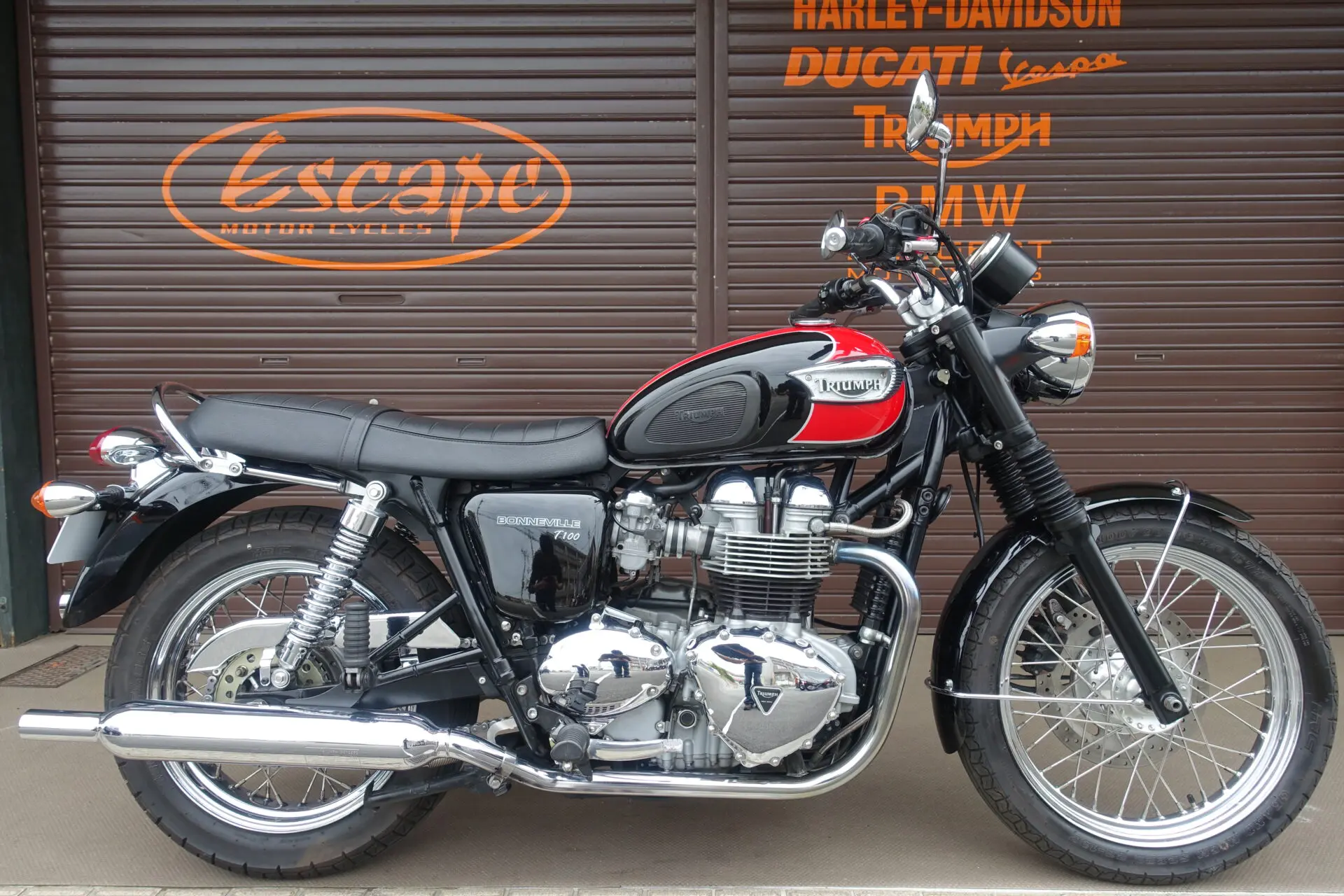 TRIUMPH | Escape Bike