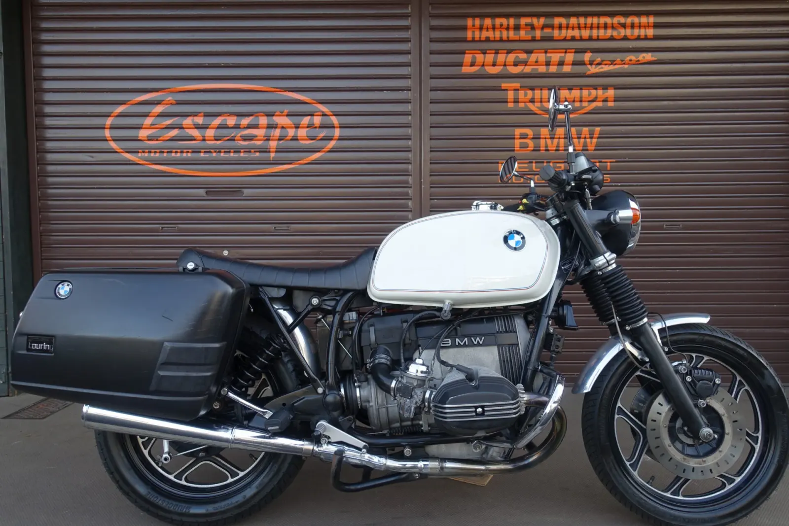 BMW R100RS アーバンカスタム リトモセレーノ製プロパーステップ 