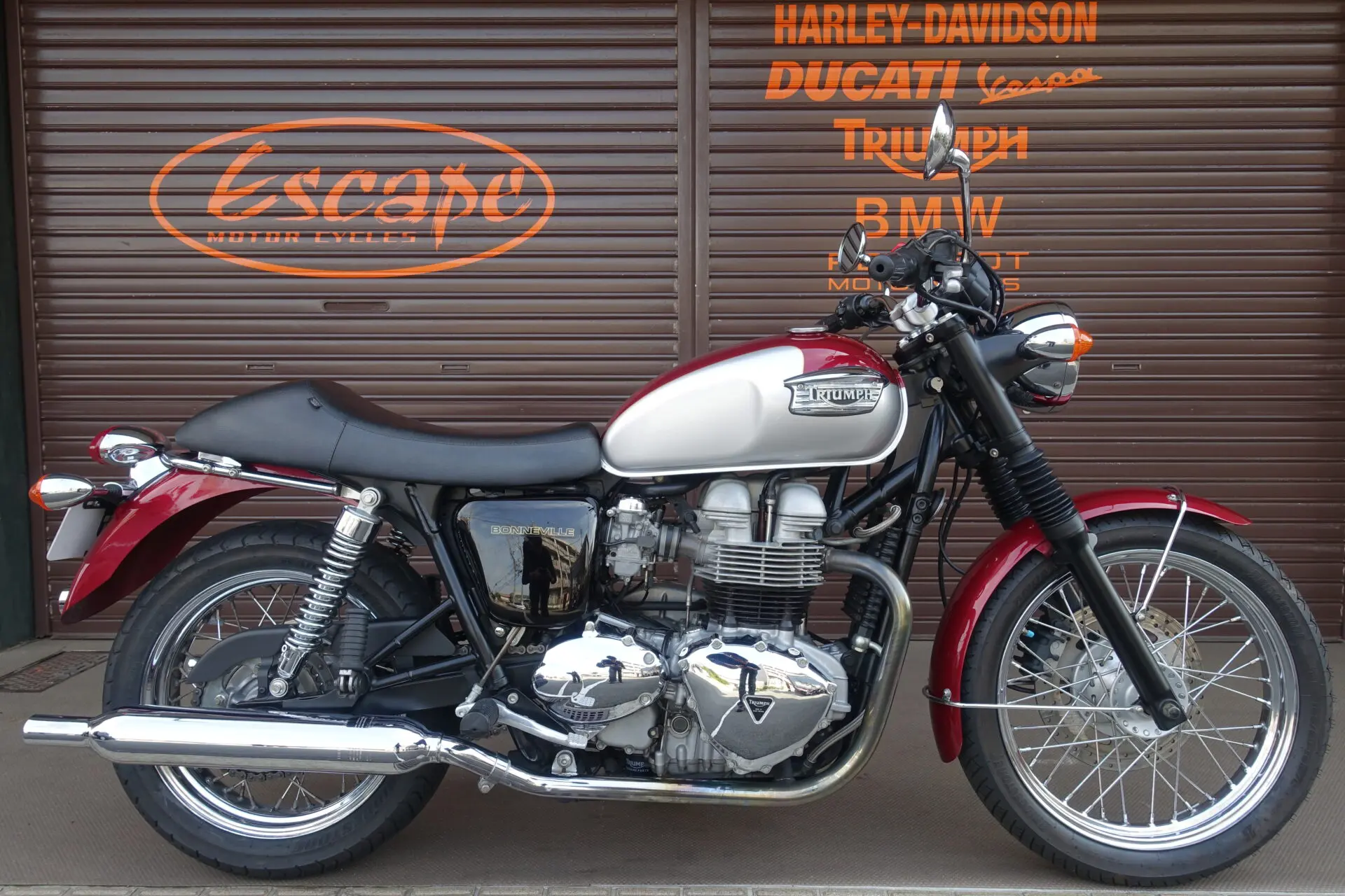 TRIUMPH ボンネビル790 カフェレーサー コンチハンドル 純正OPシングル